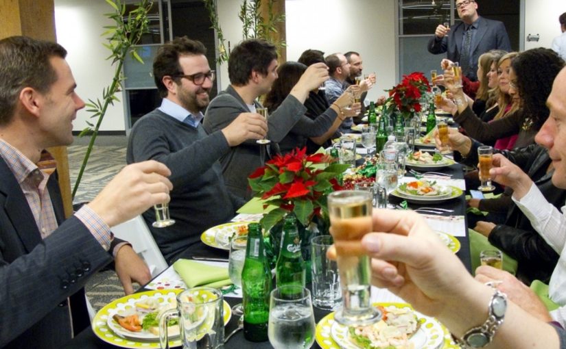 Domi e la cena coi colleghi de lavoro